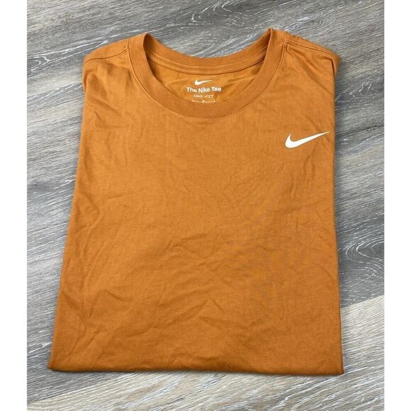 New! Men's Nike Short Sleeve Classic Fit T-Shirt AR6029-815 Orange Size L - Picture 1 of 8